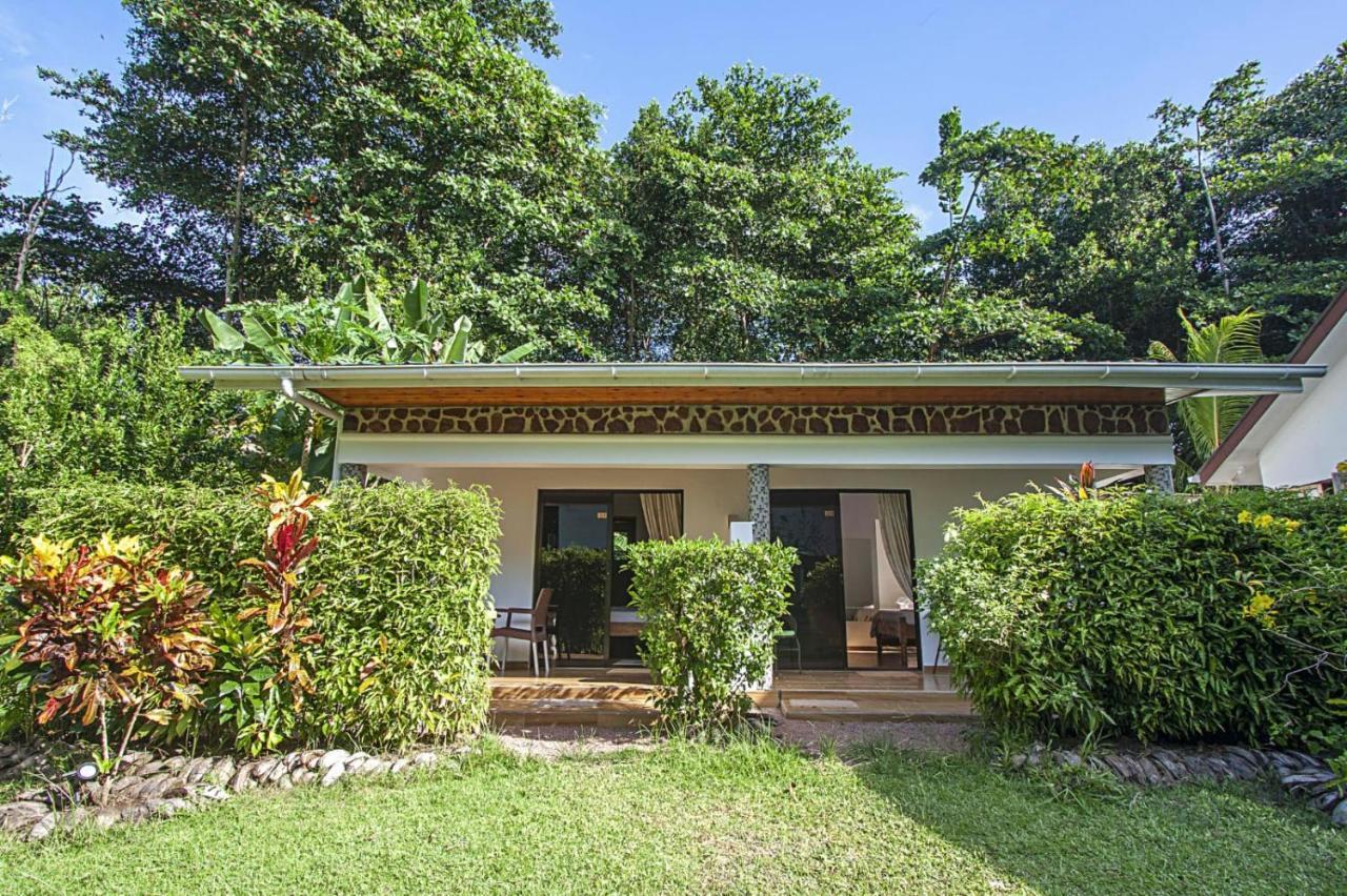 Tannette Villa La Digue Exteriör bild